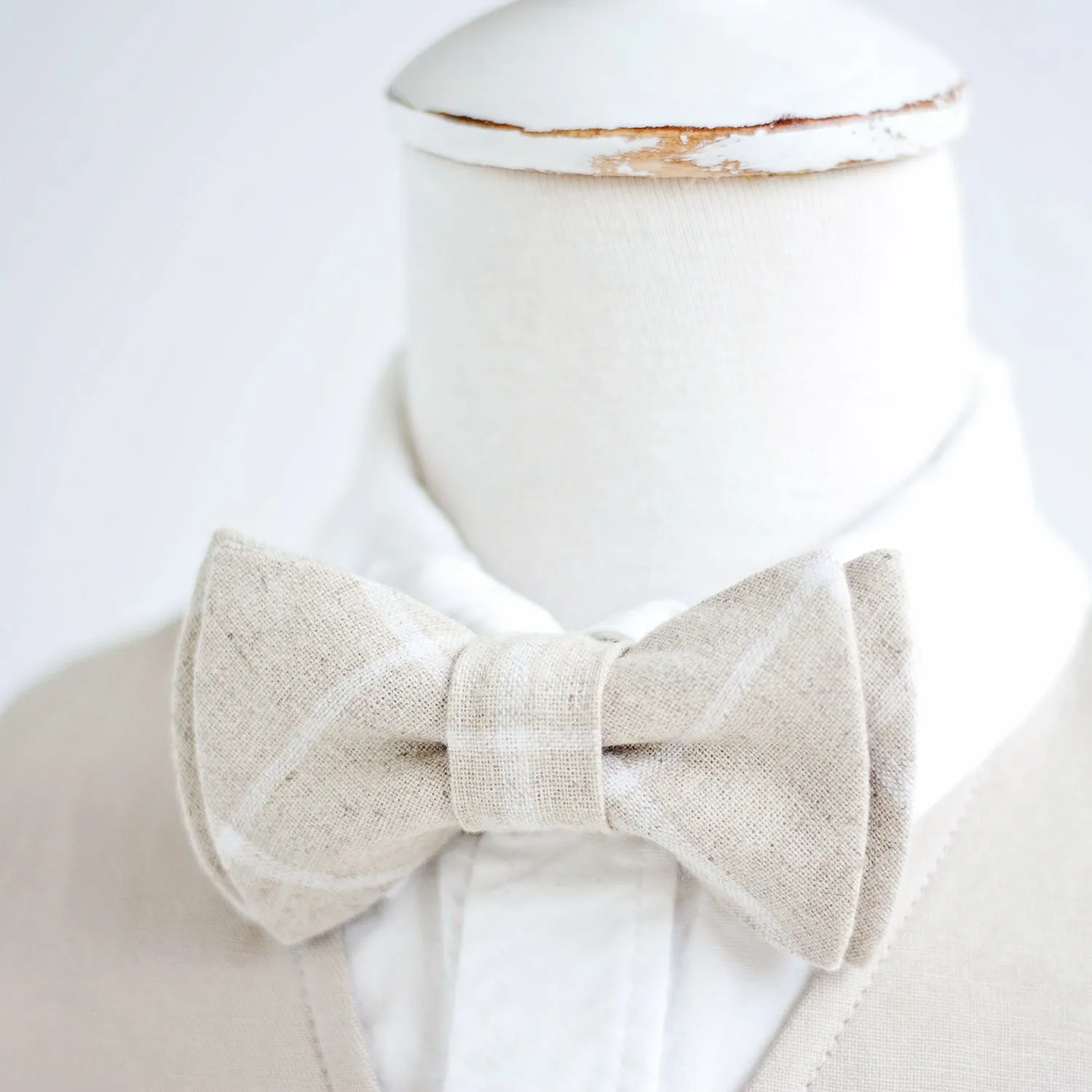 Boy's Necktie / Natural Linen Window Pane