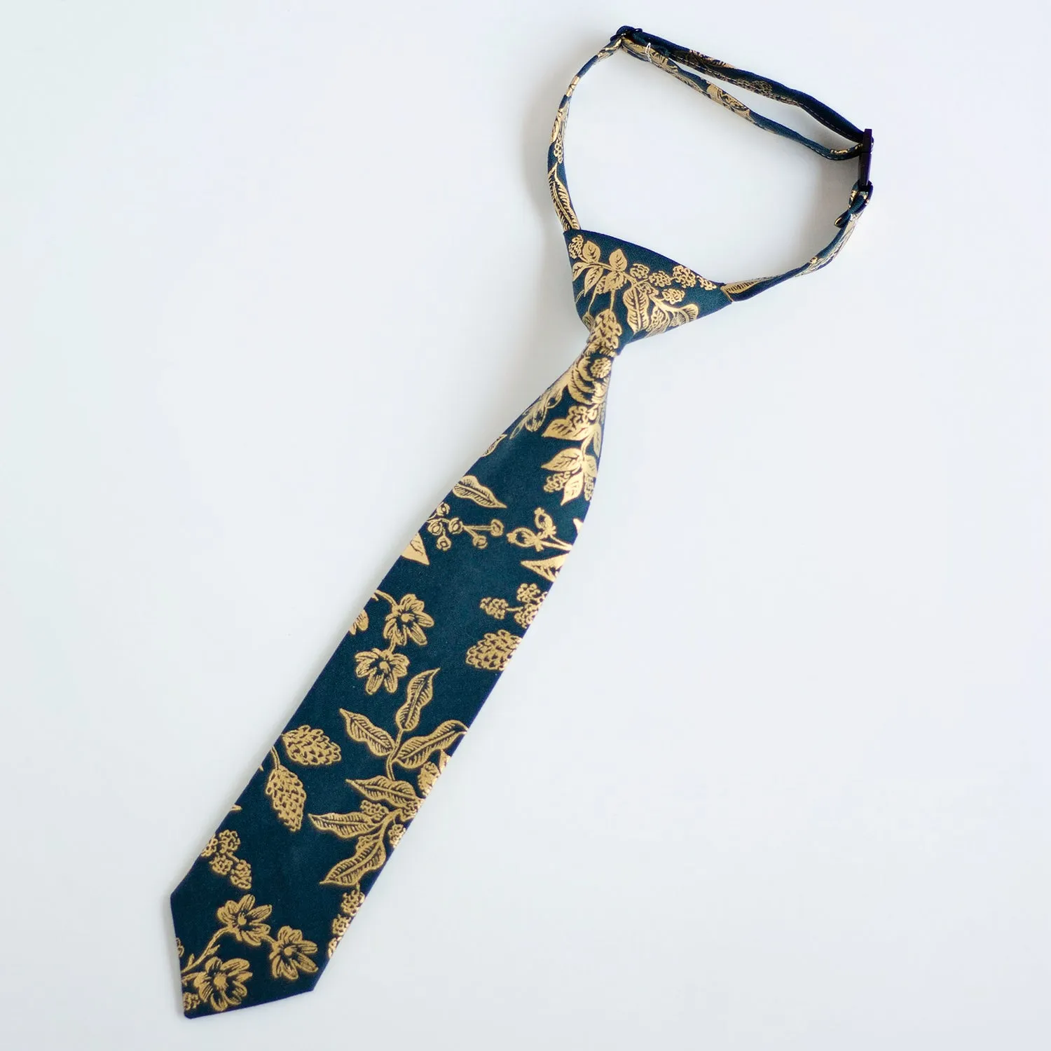 Boy's Necktie / Navy Metallic Toile