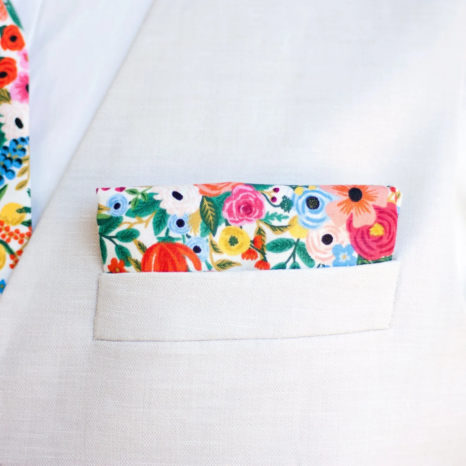 Boy's Pocket Square / Petite Garden Party in Cream