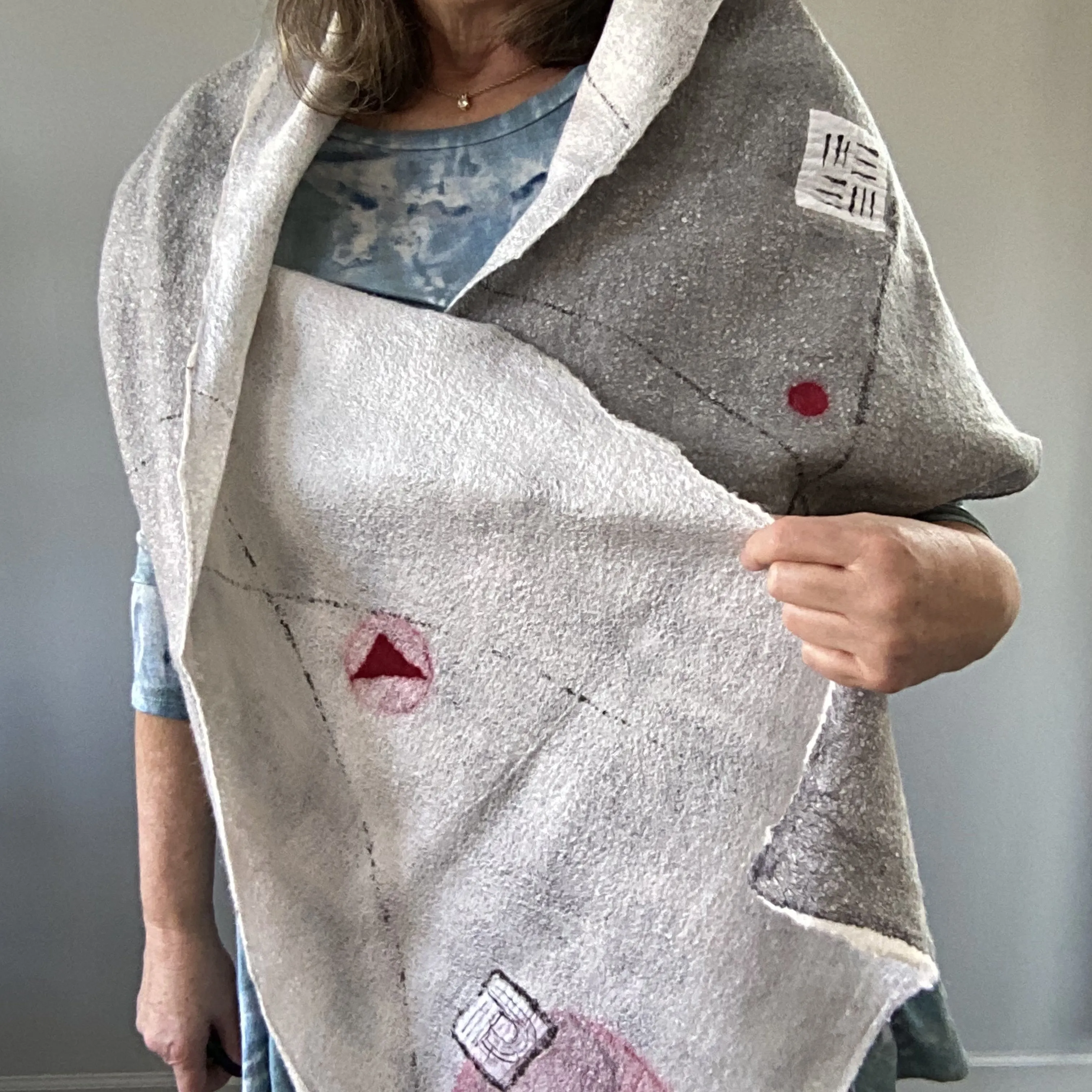 Geometric Shawl - Grey & White