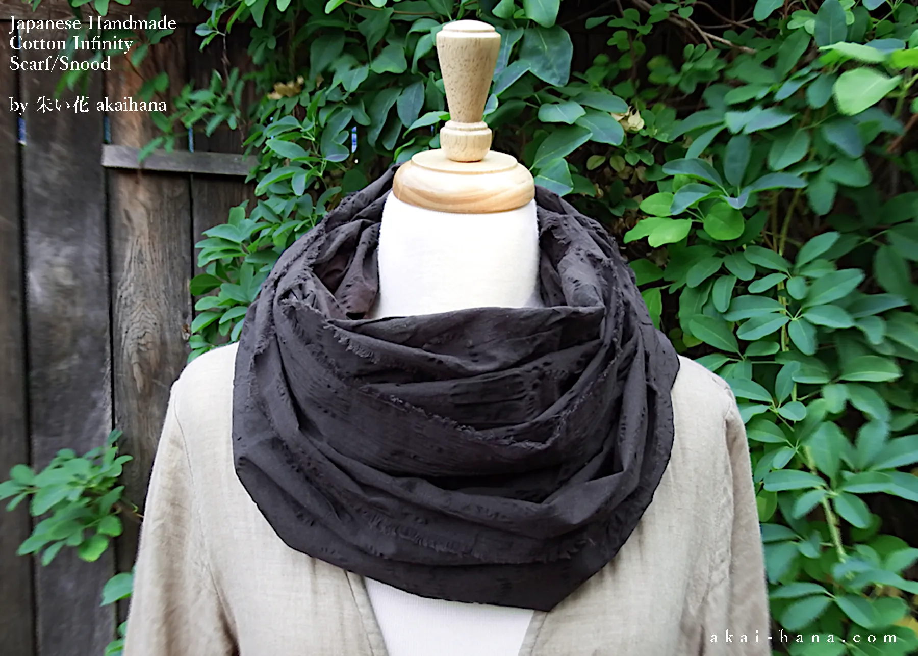 Japanese Infinity Snood Scarf, Enshuku Cotton, Dots Sumikuro Black, sif0012